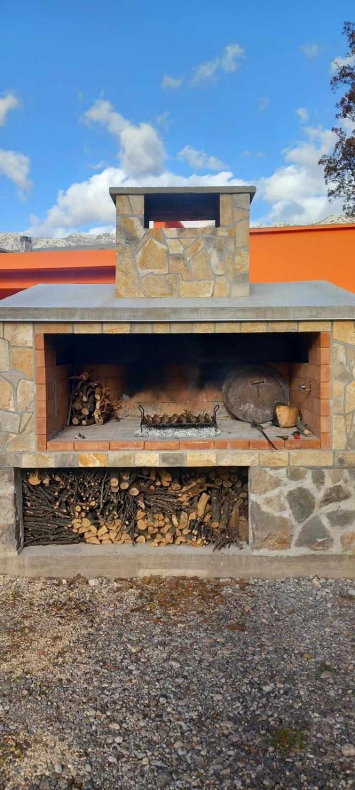 Apartman Bojana Appartement Starigrad Paklenica Buitenkant foto