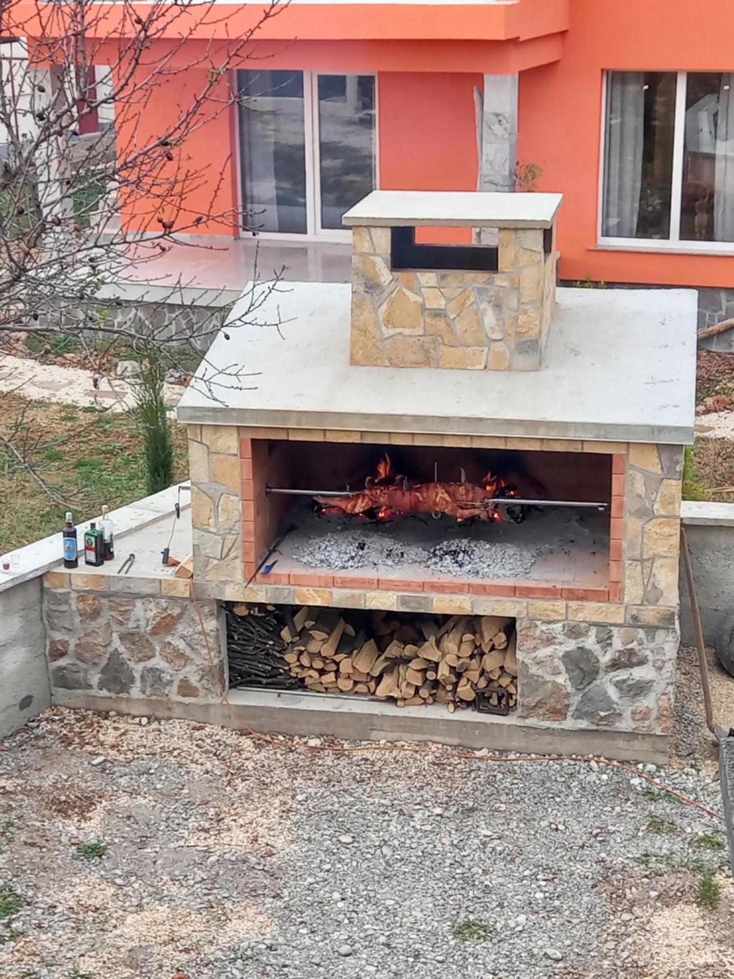 Apartman Bojana Appartement Starigrad Paklenica Buitenkant foto