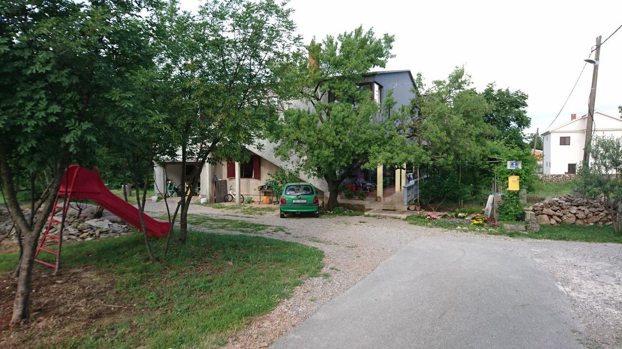 Apartman Bojana Appartement Starigrad Paklenica Buitenkant foto