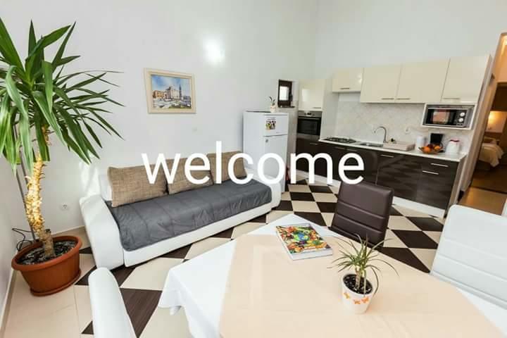 Apartman Bojana Appartement Starigrad Paklenica Buitenkant foto