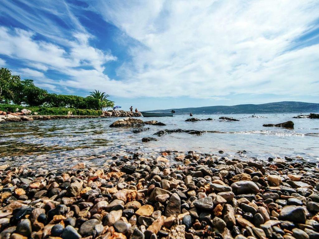 Apartman Bojana Appartement Starigrad Paklenica Buitenkant foto
